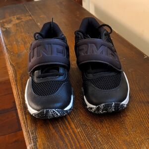 Under armour boys sneakers